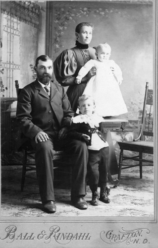 Martin and Mary (Bestul) Nelson. Children: oldest James, youngest Allard